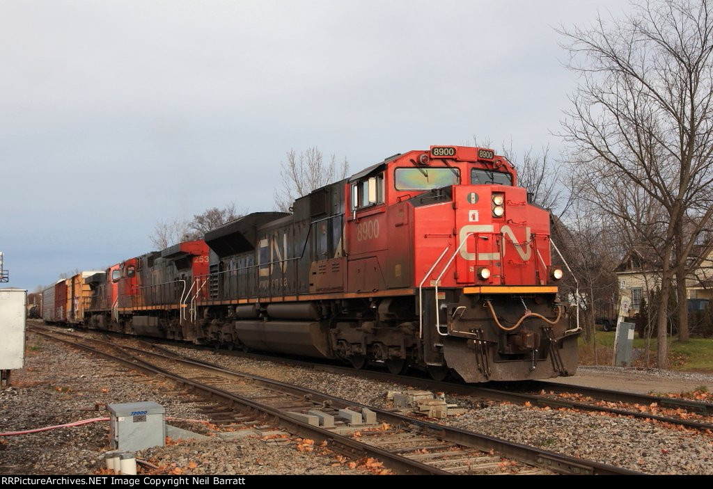 CN 8900